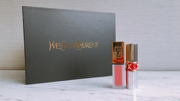 用美唇迎來2018一整年好運！YSL追愛限定禮盒集結2大夢幻色號唇露#16+告白唇膏#4