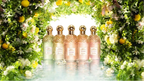 嬌蘭花草水語香水加入女孩最愛的晨霧玫瑰與仲夏百香，10支香氛就像一座歐式花園