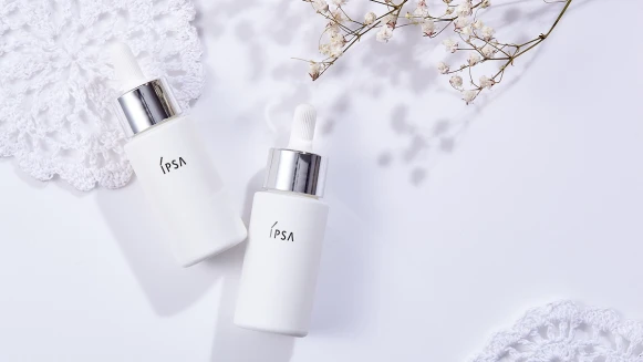 撒花～膚色卡關人生有救了！在春天來臨前，就用IPSA打造妳專屬的透明光透臉蛋吧！ 