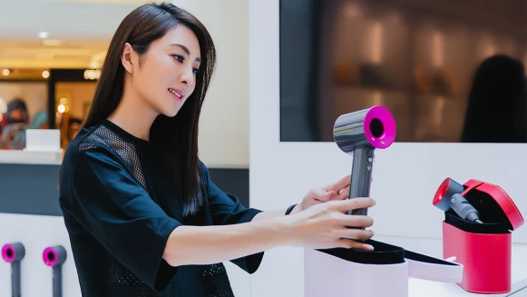 讓媽媽們收到就想炫耀！時尚名人媽咪速玲推薦「寵愛所有女人」的最厲害母親節禮物就是_______！