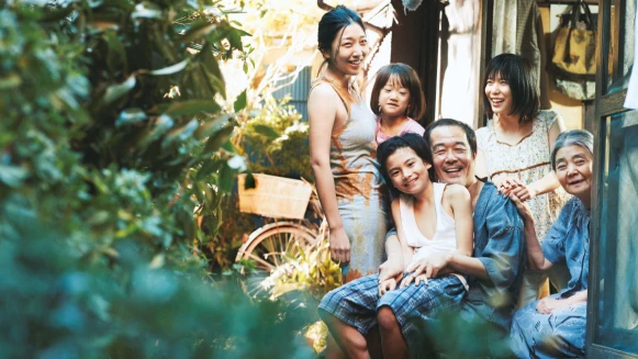 「除了偷竊，沒有什麼可以教給孩子了...」金棕櫚獎得獎作品《小偷家族》，家永遠不會讓你受傷！