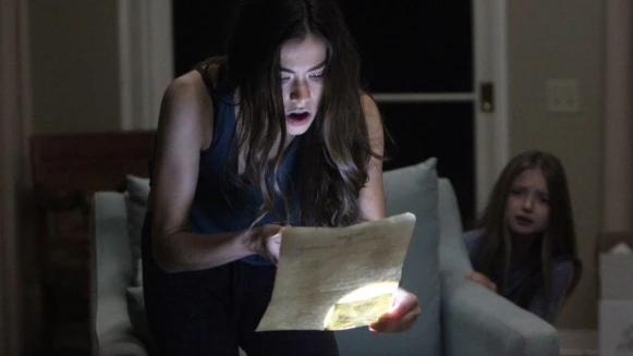 「姊姊，床上那個不是我…」恐怖電影《怨弒屋》挑戰夏日最驚悚，你的心臟夠大顆嗎？