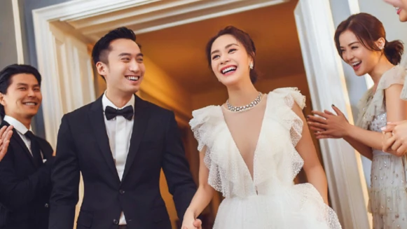 女神終於嫁啦！阿嬌與「醫界王陽明」賴弘國洛杉磯浪漫完婚