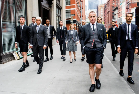 與全球零時差！來自紐約，原汁原味的Thom Browne概念櫥窗與系列男女裝強勢登場！