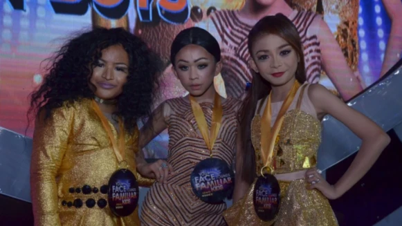 這些孩子有前途！菲律賓兒童選秀節目決賽，3男孩扮裝還原神曲〈Bang Bang〉超驚人～