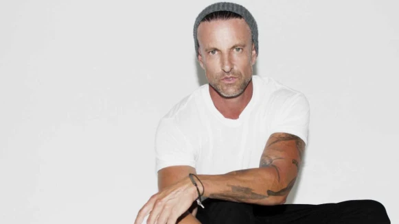 一首〈Bad Day〉紅遍全球!「城市琴人」丹尼爾即將回歸,9月將推新曲〈Do You Wanna Get Lucky〉