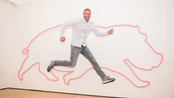 環遊世界的〈黃色小鴨〉創作者！弗洛倫泰因・霍夫曼台北首次個展《玩遊世界》