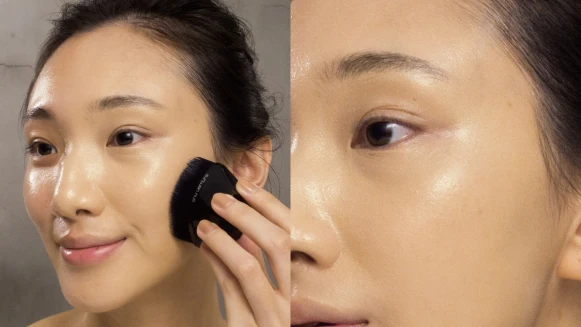 換季別偷懶〜粉底也要記得換！秋冬保濕粉底首選，今年M編推的就是含5種植物精油的頂級鑽石光植萃精華粉底！讓乾肌也可擁有臉上那道光!