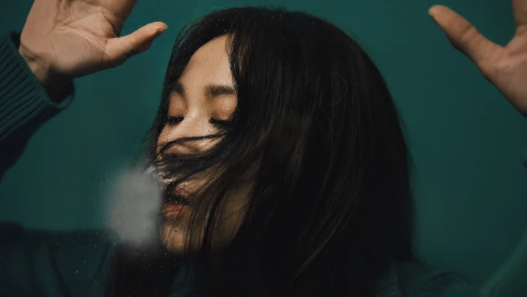 傷痛會過去，美會留下，盧凱彤之妻余靜萍執導，蔡健雅〈遺書〉MV釋出！