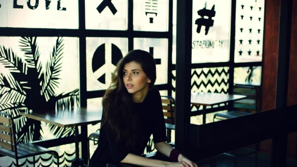 長大需要學會的第一件事情，就是停止討好別人，學會討好自己