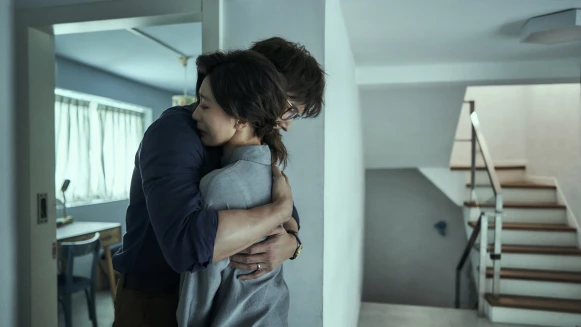 《我們與惡的距離》賈靜雯神演技！面對情緒黑洞，你還能當個完美女人嗎？