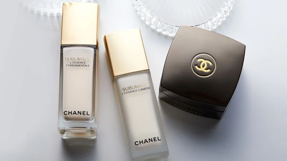 只要這罐就有令人讚嘆的卓越護膚成效！Sarah王棠云：彷彿去了一趟貴婦SPA般，肌膚自動透出淨白無瑕…