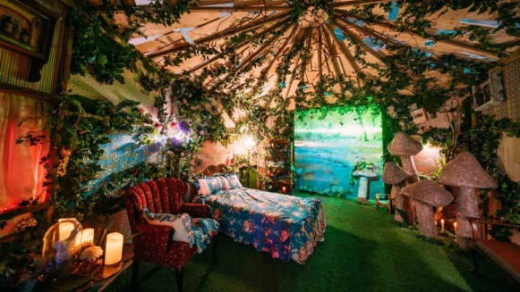 韓國《跳進兔子洞－愛麗絲夢遊奇境體驗展》來台灣了！連BTS防彈少年團、BLACKPINK成員都著迷，打造11個超現實互動展區