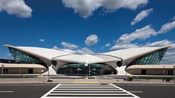 【Live】線上看！Louis Vuitton 2020 早春時裝大秀，將在5/9早上7點登場!