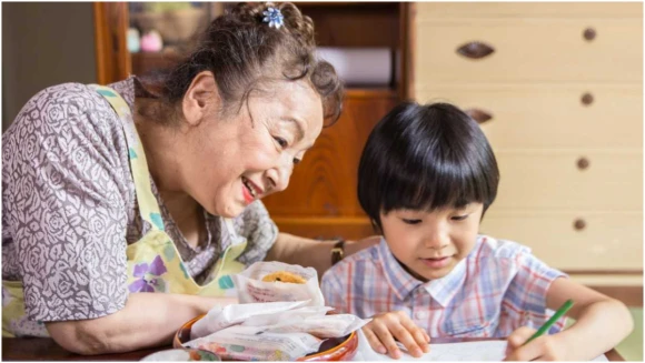 《阿嬤，不要忘記我》光片名就讓人想飆淚！從小男孩視角認識失智症，繼《有你真好》後必看親情電影