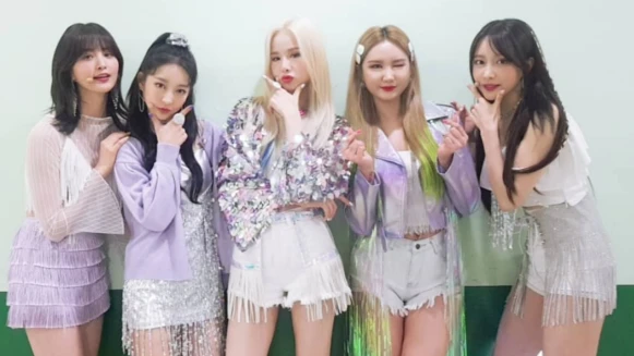 EXID最後合體回歸！Hani、正花不續約，5人同台合唱〈WE ARE〉淚崩：「每個人都會努力不讓這一切成為EXID的最後。」