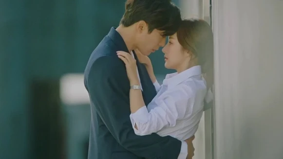 還有更多細節？金材昱和朴敏英再次超甜放閃？這裡看《她的私生活》腦補所有甜蜜情節吧！