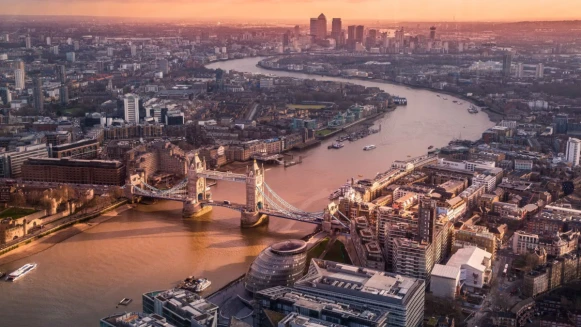 阿聯酋祭出佛心超優惠票價！夏天衝一波歐洲了！