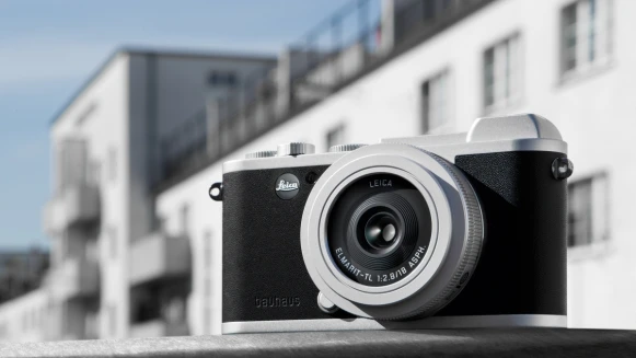 這麼可愛卻只有150套！徠卡CL「包浩斯 100 週年」特別限量款相機來了！