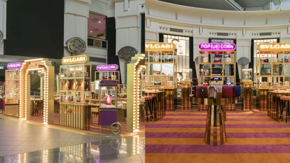 完美複製羅馬精品店的店景！BVLGARI在台北101打造期間限定POP UP CORN STORE