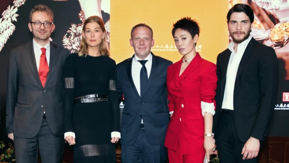 以珠寶與電影的完美奏鳴致敬風雲人物