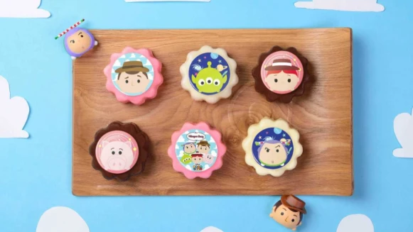 哈根達斯Häagen-Dazs全新玩具總動員冰淇淋月餅登場！胡迪、巴斯光年、三眼怪6款造型全都萌到捨不得吃