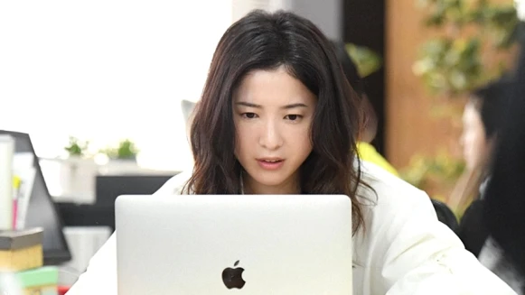 明明工作很賣力，卻總是無法加薪、升遷？試著做7個改變，保證讓老闆看到你、職場更順利