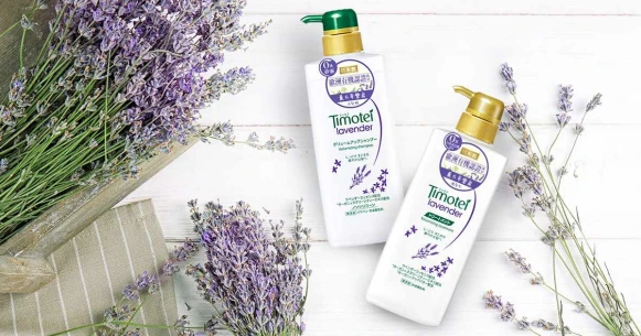 不只要擁有透明肌、連頭髮也要有「透明の髮感」 告別扁塌，配合天然有機成分還原秀髮輕盈飄逸的本質！