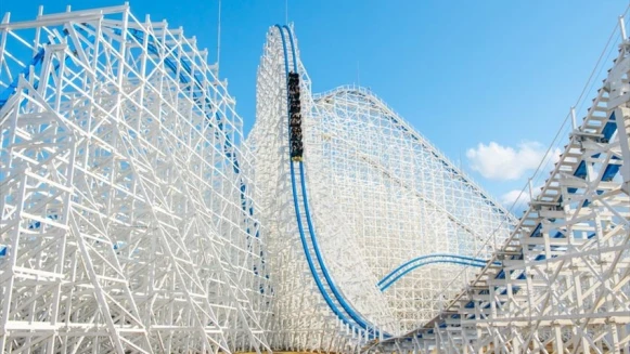 樂園控必衝「長島溫泉樂園」！2019全新雲霄飛車「白鯨」爬升18樓高俯衝、嗨到尖叫3分鐘停不下來