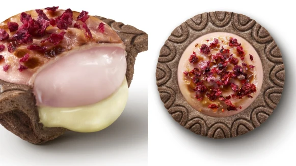 必勝客隱藏版美食！全新口味「法式草莓半熟起司塔」登場，粉白爆漿內餡根本超犯規甜點