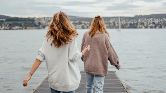 友誼也是有保存期限的，真正的朋友不怕你麻煩，只怕你不聯絡