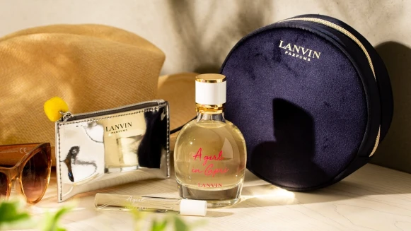 好的香氛，能讓人彷彿置身在義大利度假勝地！M編教妳如何在周年慶精準下手，生活度假質感瞬間爆棚！