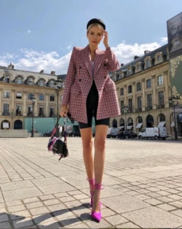 【mcariel】德國人氣Blogger Leonie Hanne的風格之道:「保持初衷,唯有做自己,才能在快時尚面前擁有最自然的模樣。」