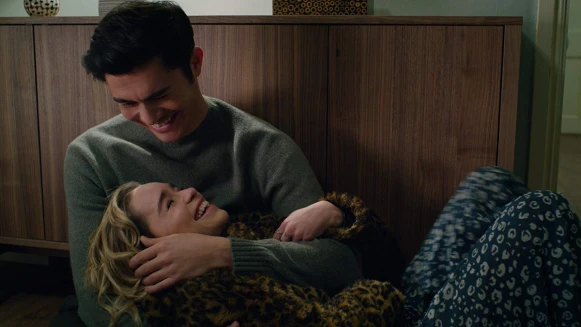 《去年聖誕節》一部不是你想像的愛情喜劇：「偶爾要停下腳步，珍惜和享受你生活的美好世界。」