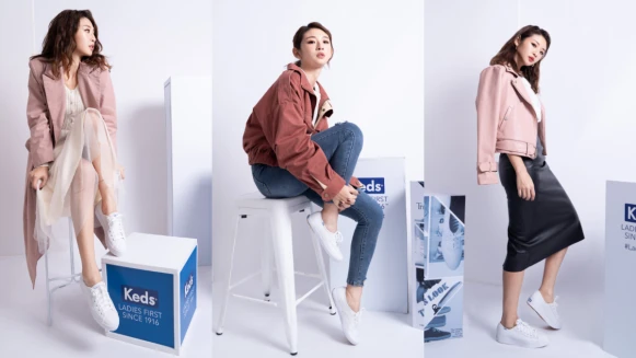 KOL IVY冬日不敗時尚穿搭的最強應援單品—Keds經典小白鞋，肩負完美各式風格造型搭配，展現妳無可挑剔的品味！