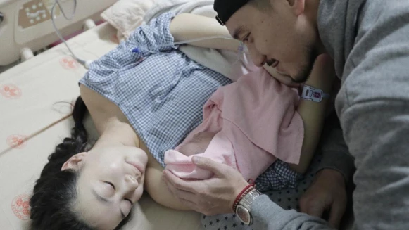 蔡詩芸生了!與老公王陽明IG曬一家三口溫馨合照,最棒的聖誕禮物