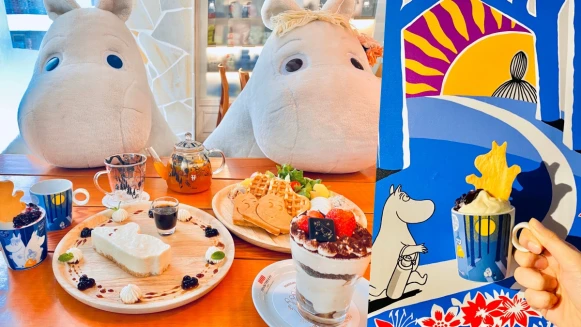 最萌情人節大餐！嚕嚕米主題餐廳推「情人節限定甜點」還有魔性滿分跳舞玩偶