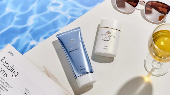 紫外線沒在怕，用對防曬品一切都好說〜全面隔絕光源、超強抗汗力、最高防禦，網路超好評的金靚白防曬，入手絕對安心！