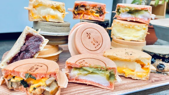 【新竹美食】小鵲sing紅豆餅爆漿奶油餡料，還有隱藏版鐵觀音牛奶珍珠、起司三杯杏鮑菇