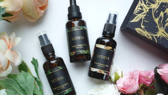 女明星的深度美是連髮梢都要認真保養！LUDEYA從頭皮到髮尾極淨、控油、潤澤，好到會讓人直呼：「太愛現在的自己！」