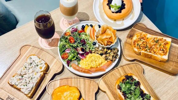 早午餐控開吃！petit doux微兜推全新6款早午餐，甜鹹口味通通有，必吃鐵觀音珍奶瓦帕鬆餅