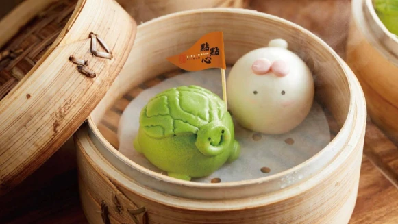 《點點心》全新推出超萌「龜兔賽跑包」！抹茶紅豆烏龜包、奶黃兔寶包可愛登場，第五間分店進駐林口三井