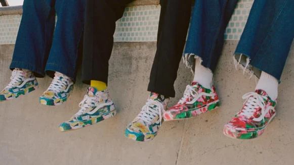 全台這4處開賣！Kenzo聯手Vans推出重磅聯名系列，Old Skool、Sk8 Hi換上繽紛印花圖案