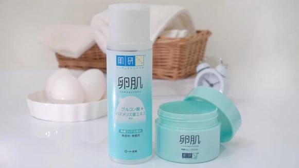 竟然被叫漂亮姐姐!都是因為這發亮的光滑水煮蛋肌! 這種媲美專櫃的神仙保養品,不推薦給大家M編會遭報應啊〜