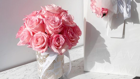玫瑰花界的愛馬仕！《Flower Flower花的》獨家限量推7款玫瑰花禮，20朵玫瑰象徵愛你的浪漫情意