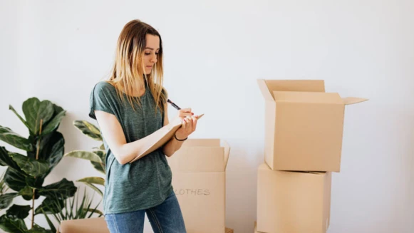 你付錢請他丟東西，「居家整聊師」是什麼？為何斷捨離也能成商機？