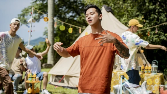 高爾宣推出全新單曲〈你搖幹嘛〉!跳脫低潮、抒情路線,首度展現陽光男孩風格