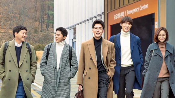  《機智醫生生活2》五人幫要回來了！確認2021年6月17日準時，再度療癒各位的心！
