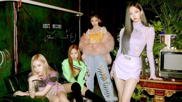 SM新女團aespa正式出道!出道單曲〈Black Mamba〉MV破千萬瀏覽