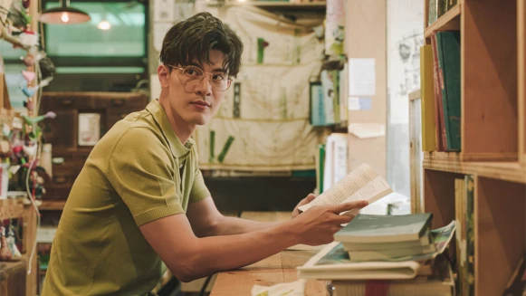 出演《圈套》黑道少主的吳承洋,以《Forever.Young》攝影寫真集展露多變可塑樣貌,絕對是值得重點關注的有型男神代表啊!